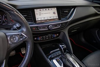 Opel Insignia country tourer 4X4 /aj na splátky/ - 17