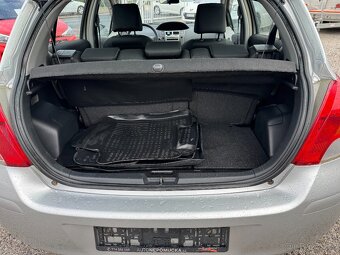 Toyota Yaris 1.3i 74kw, 116 000km - 17