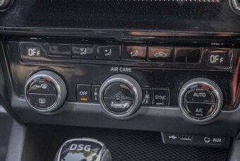 Škoda Octavia Combi 2.0 TSI RS DSG - 17