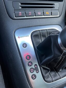 VW TIGUAN 2,0 TDI DSG 130KW ROK 2014 44 - 17