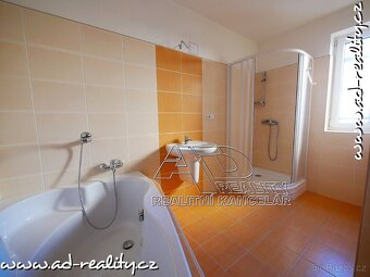 Prodej RD 4+1 [125m2] zahrada, 2x parking, České Vrbné - 17
