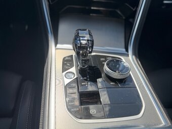 BMW 850i xdrive mpaket 390kw - odpočet DPH - 17