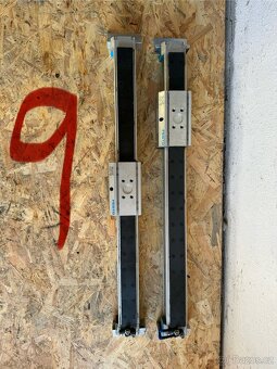 Lineární vedení s pneumatickým posunem - 17