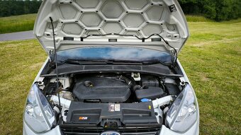 Ford S-Max - 17