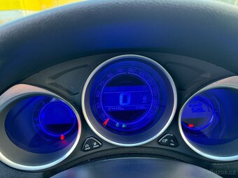 CITROËN DS4 1.6 e-HDi 84 kW, 2013 - 1. majitel ČR - 17