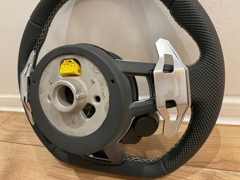 AUDI R8 VOLANT SPORTOVY - START/STOP - DRIVE SELECT - 17