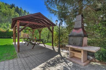 Rodinný dům s garáží a penzionem, Dolní Dvůr, Krkonoše, okre - 17