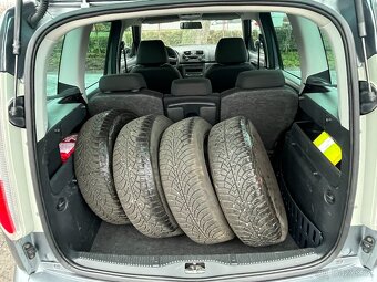 Škoda Roomster 1,2 TSi Serviska, Climatronic - 17