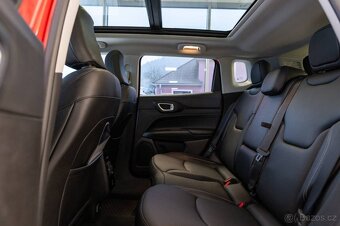 Jeep Compass 1.5 e-Hybrid Summit A/T - 17