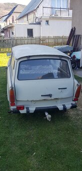 Trabant 601 combi + další motor a díly - 17