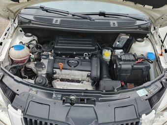 Škoda Roomster 1.6 16 V Scout - 17