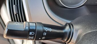 Hyundai i20 1.2 Family Space koupeno v ČR 1 majitel Cebia - 17