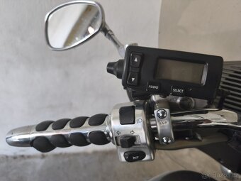 Yamaha Royal Star 1300 Venture - 17