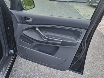 Ford C-Max 1.8i 92kW Black Magic - 2009 - tažné - 152tkm - 17