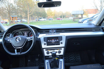 PRODÁM VW PASSAT COMBI 2.0TDI 190PS WEBASTO,NAVI,TOP - 17