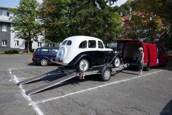 1950 Singer Nine Roadster- 1938 Singer Bantam Saloon 4 door - 17