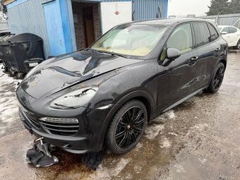Porsche Cayenne Diesel 3.0 2012 motor start - 17