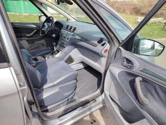 Prodám Ford S-Max 2.0TDCI 103Kw r.v.2006 tažné,panorama - 17
