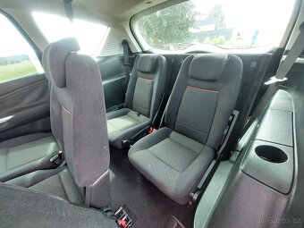 Ford S-max 2,0TDCi 103kW  7-MÍST  AUTO A/C - 17