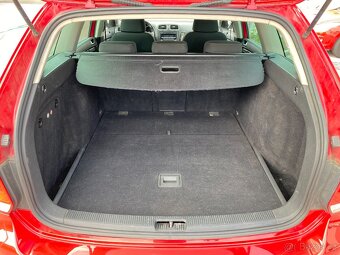 VW Golf kombi 1.6 TDI, 77 kW, r. 2012, klima, nová STK - 17