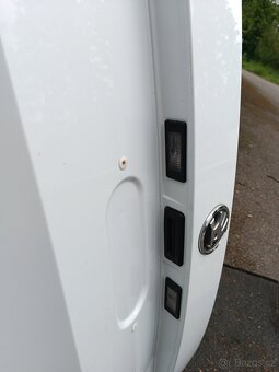 Skoda Fabia 3 - víko kufru, páté dveře - 17