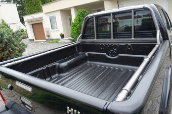 Toyota Hilux DC 3.0 I D-4D pick up A/T, 126kW, 4d. - 17