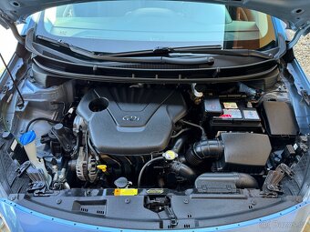 Hyundai i30 1.6i 99Kw - 17
