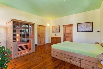 Prodej zavedeného penzionu s restaurací a velkým bytem - 17