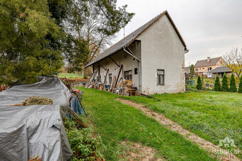 Prodej rodinného domu se zahradou 3985 m², Bílovice - 17