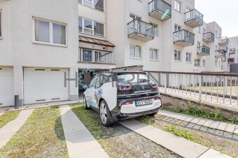 Pronájem bytu 3+kk, 72 m² + garáž - Praha 5 - Hlubočepy, ul. - 17