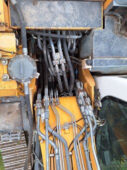 LIEBHERR R936LC - 17