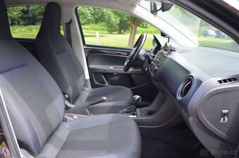 PRODÁM VW E-UP FACELIFT 2021 UNITED BAT 38KWH, DPH - 17