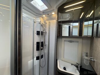 Laika Ecovip L 3009 - MY 2025 - 17