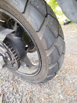 Suzuki DL 650 V-Strom - 17