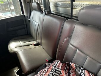 Dodge RAM 3500 - 17