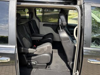 Lancia Voyager 2.8 CrRD 131 kW Platinum - 17