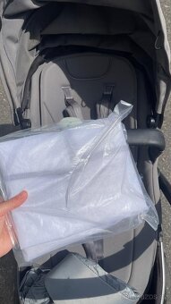 Kočárek pro 1 nebo 2 děti Geo3, pure grey + příslušenství - 17