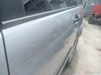 BMW E46 320d manuál - 17