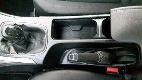 Opel Insignia 2.0 CDTI r. 2013, Tempomat, Auto. klimatizace - 17