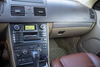 Volvo XC90 2,4 D5 136KW AWD AT6 /AJ NA SPLÁTKY / PROTIÚČET/ - 17