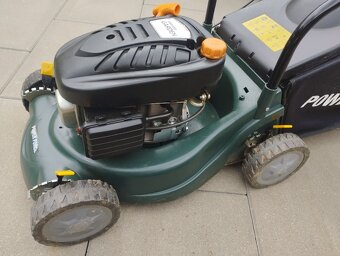 Prodám 3 rotační sekačky Husqvarna,Hecht, Power Force GARDEN - 17