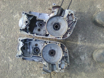 čz 175/450 - kryty řetězu,válec a bloky motoru čz 125/453 - 17