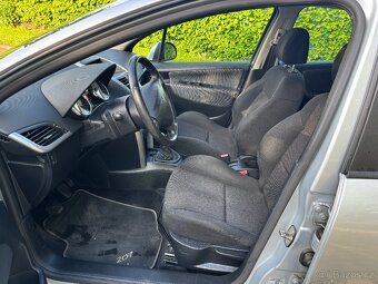 PEUGEOT 207 1.4 16V 65 kw - 17