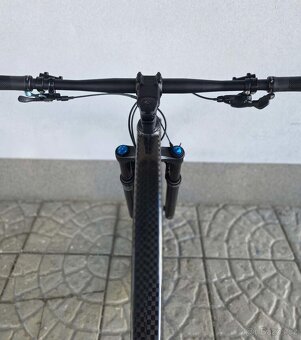 Horské kolo Leonardi Factory Racing DARKLITE Carbon 29″ - 17