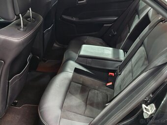 Mercedes-Benz Třídy E, 2.2 E250 150 kW 4MATIC - 17