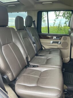 LAND ROVER DISCOVERY 3.0D HSE LUXURY 7 MÍST - 17