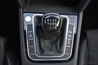 VW Passat B8 FL 2.0 TDi/2021/110kW/Highline/Matrix/manuál - 17
