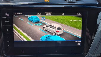 Volkswagen Touran 2.0 TDi 110kw DSG 2022 ZÁRUKA - 17