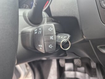 DACIA DUSTER II/4X4/ 1,6 BENZÍN/ NEHAVAROVANÝ / - 17