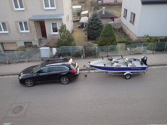 Hliníkový člun s motorem - 17